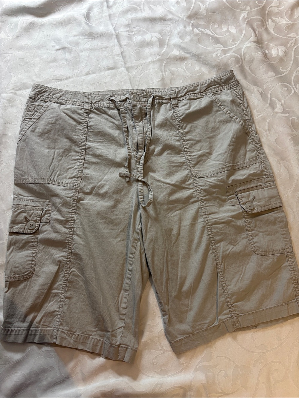 Ladies plus size cleo tan Cargo Shorts